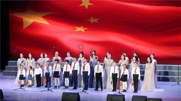 “空中扫码,惠游香江!”千余架无人机将再现“缤纷香港”