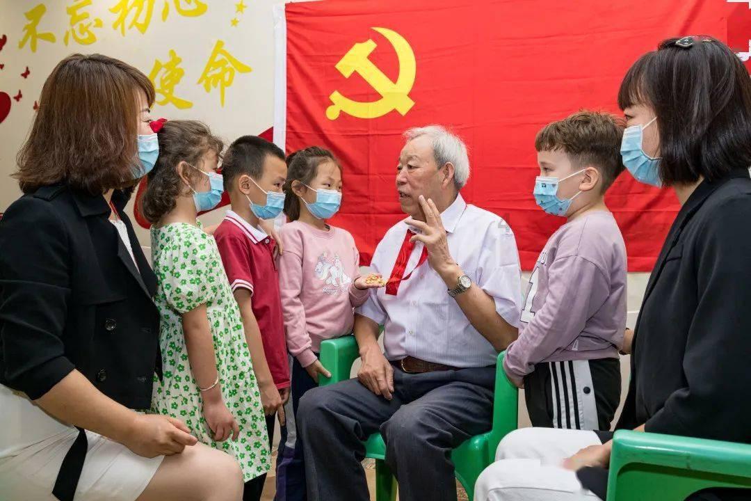 青年导演,寻找回来的世界
