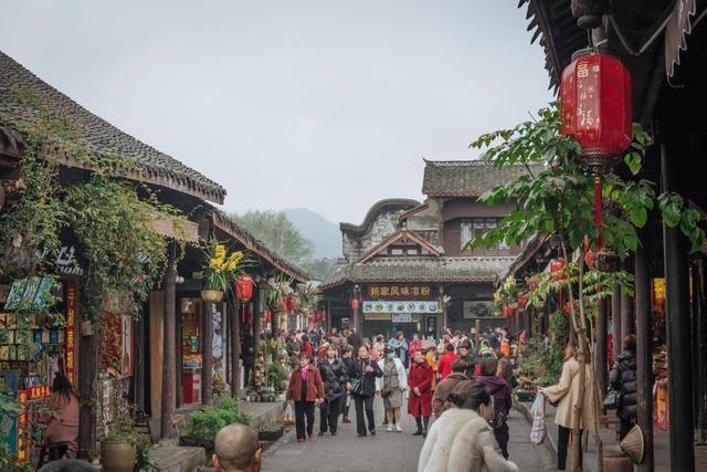 逃离广阔的山川